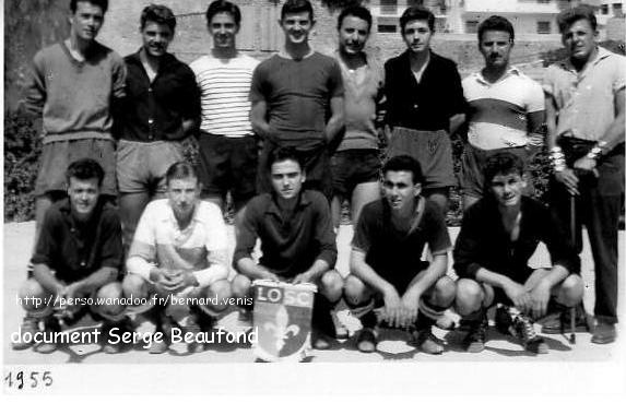 "Des " de la rue Levacher, supporters du LOSC (Lille Olympique Sporting Club)